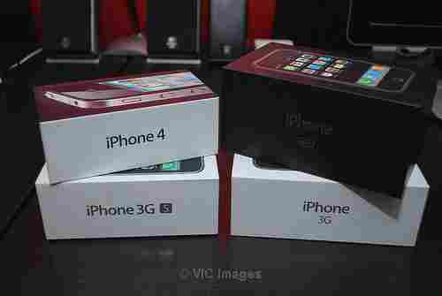 Buy 2 brand new iPad 2 64gb, iPhone 4, Blackberry torch 9800 or Nokia N8 and get 1 free