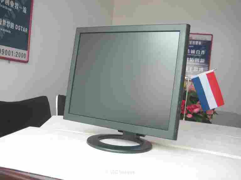 USED LCD MONITORS FOR SELL PER CONTAINER./